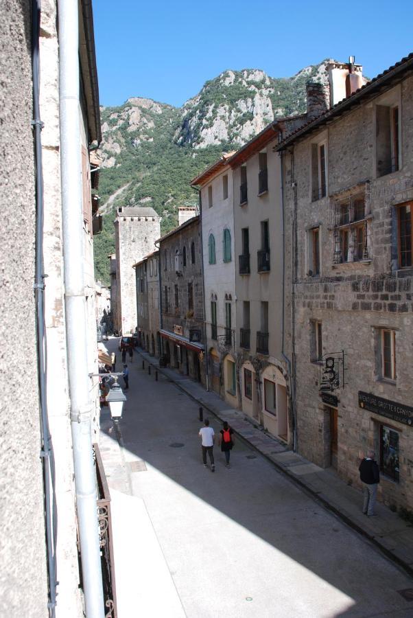 Appartement De Charme Au Coeur D Une Cite Medievale Villefranche-de-Conflent Exterior photo